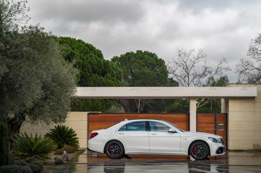  Mercedes-AMG S63 4Matic+ Lang 2017 года  (WW) (фото 53 из 105)